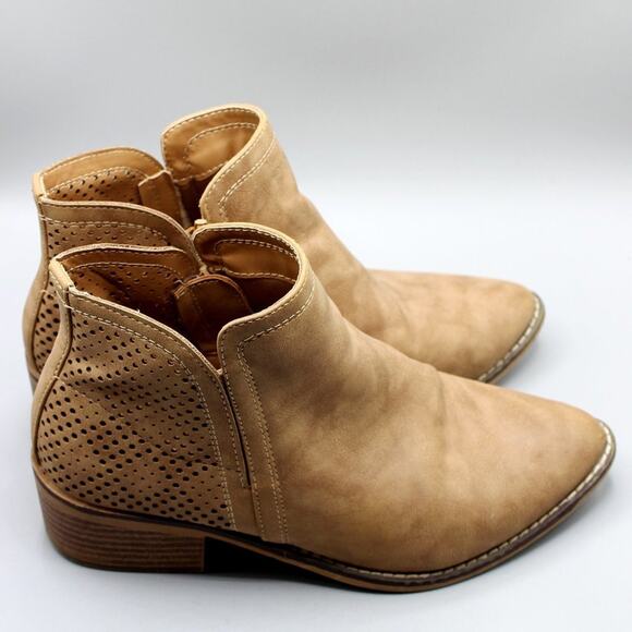 Madden Girl Perforated Brown Booties Size 8M - Picture 4 of 8